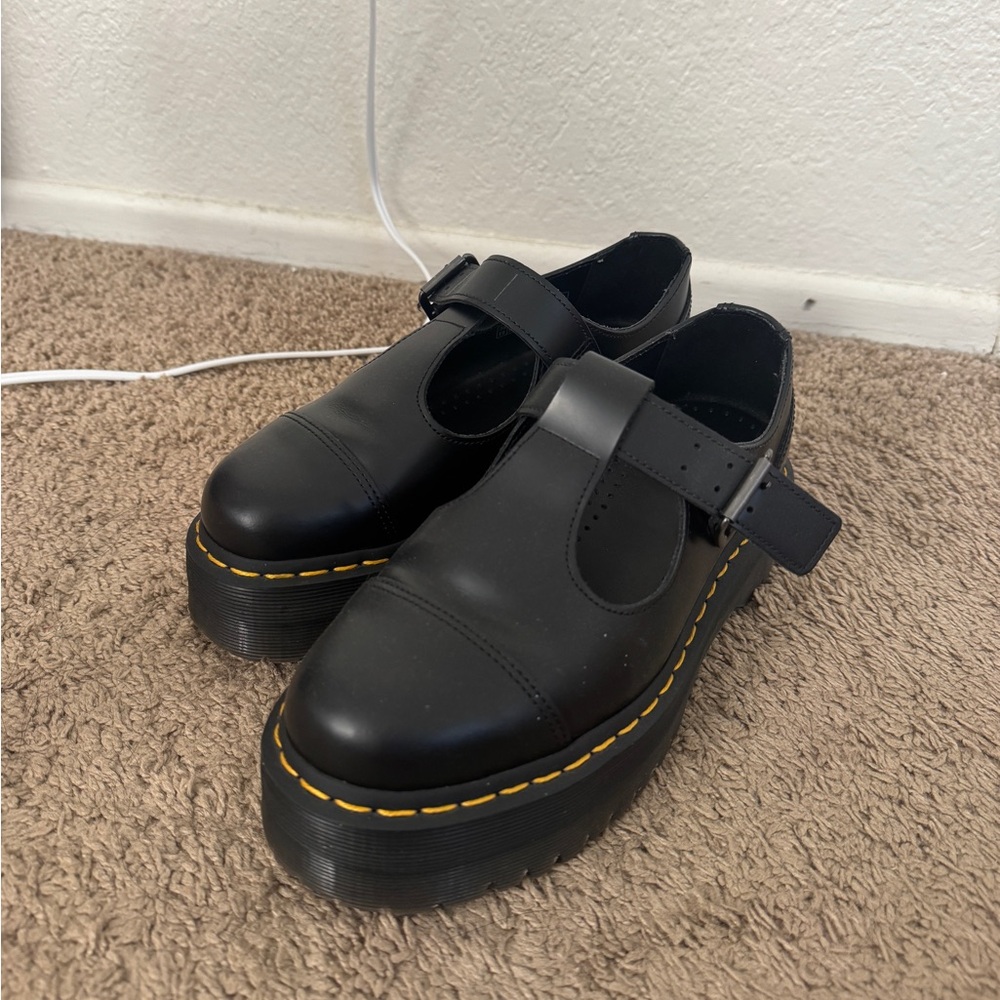 Dr. Martens Bethan T-Bar Platform Shoes US 7 (excellent condition)